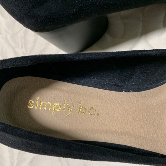 Black Suede Wide heels - Picture 3 of 5